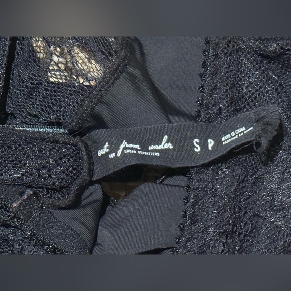 Urban Outfitters Black Lace Bandeau - Picture 3 of 3